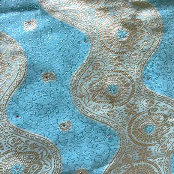 Indian saree - Picture 4 of 5